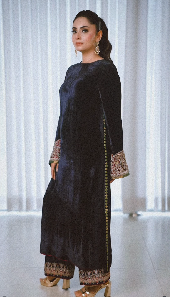 Navy Velvet Kurta & Trousers Set – Pakistani Formal Wear