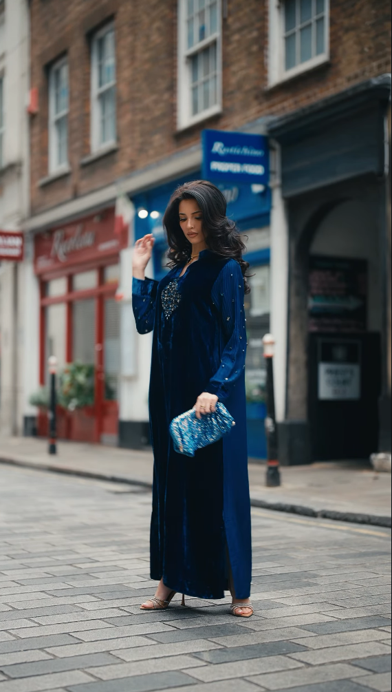 Royal Blue Velvet Kaftan Dress – Pakistani Formal Wear