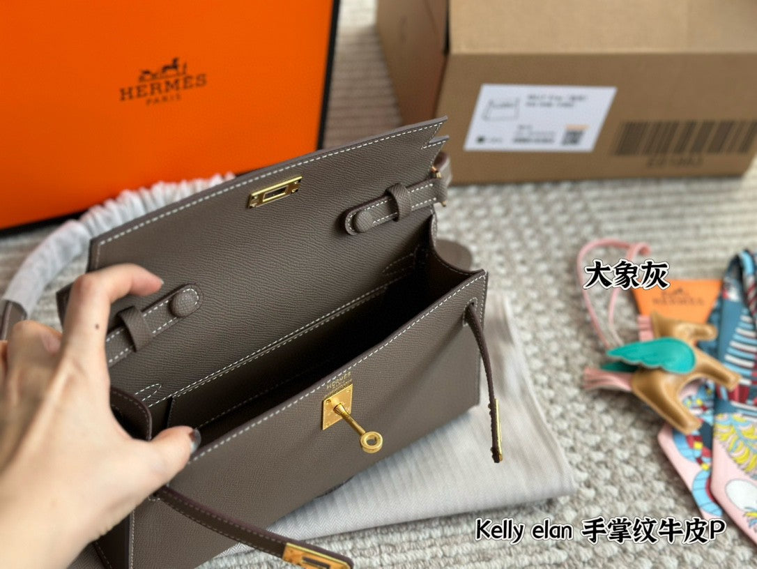 Hermes Hand-textured cowhide leather
