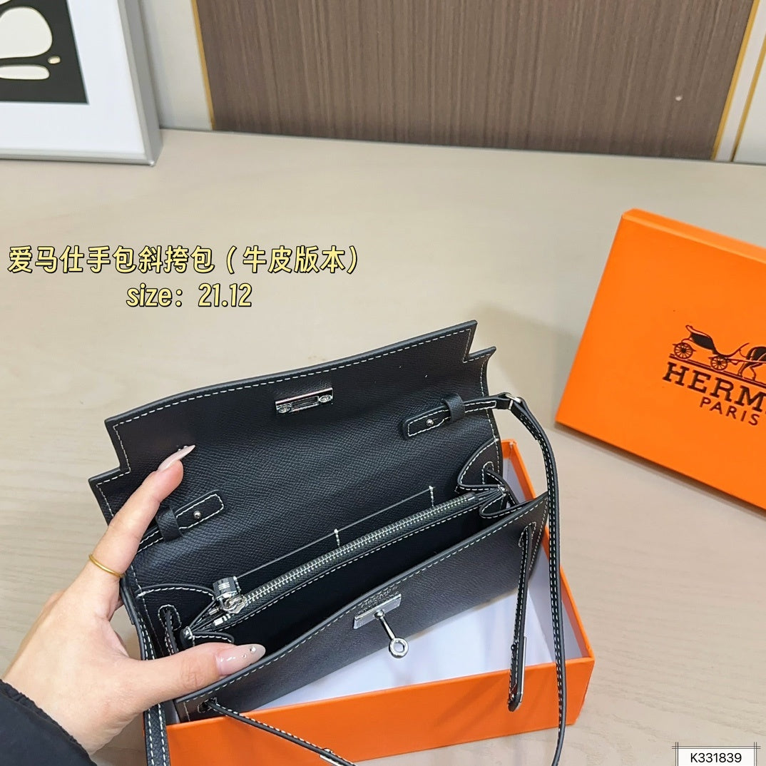 Leather Hermès Kelly handbag with box