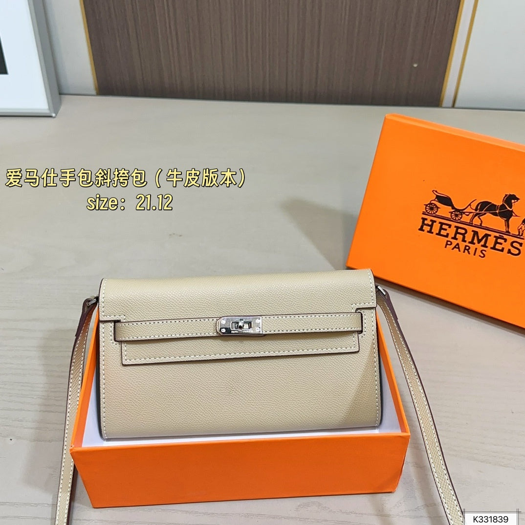 Leather Hermès Kelly handbag with box