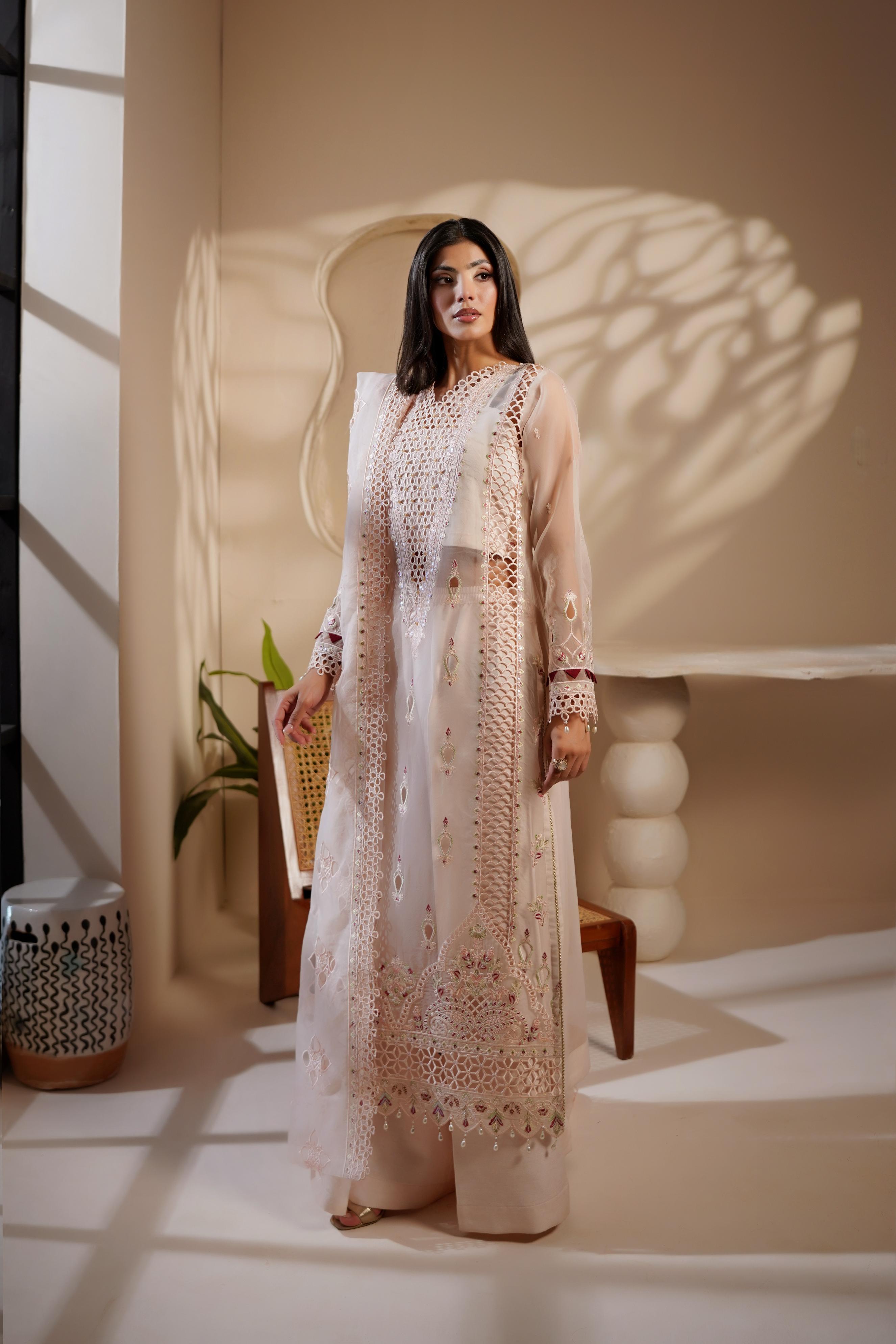 SAMIRA-NOR-1404