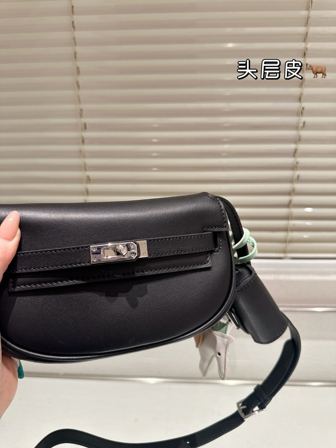 Hermes new Kelly Moove
