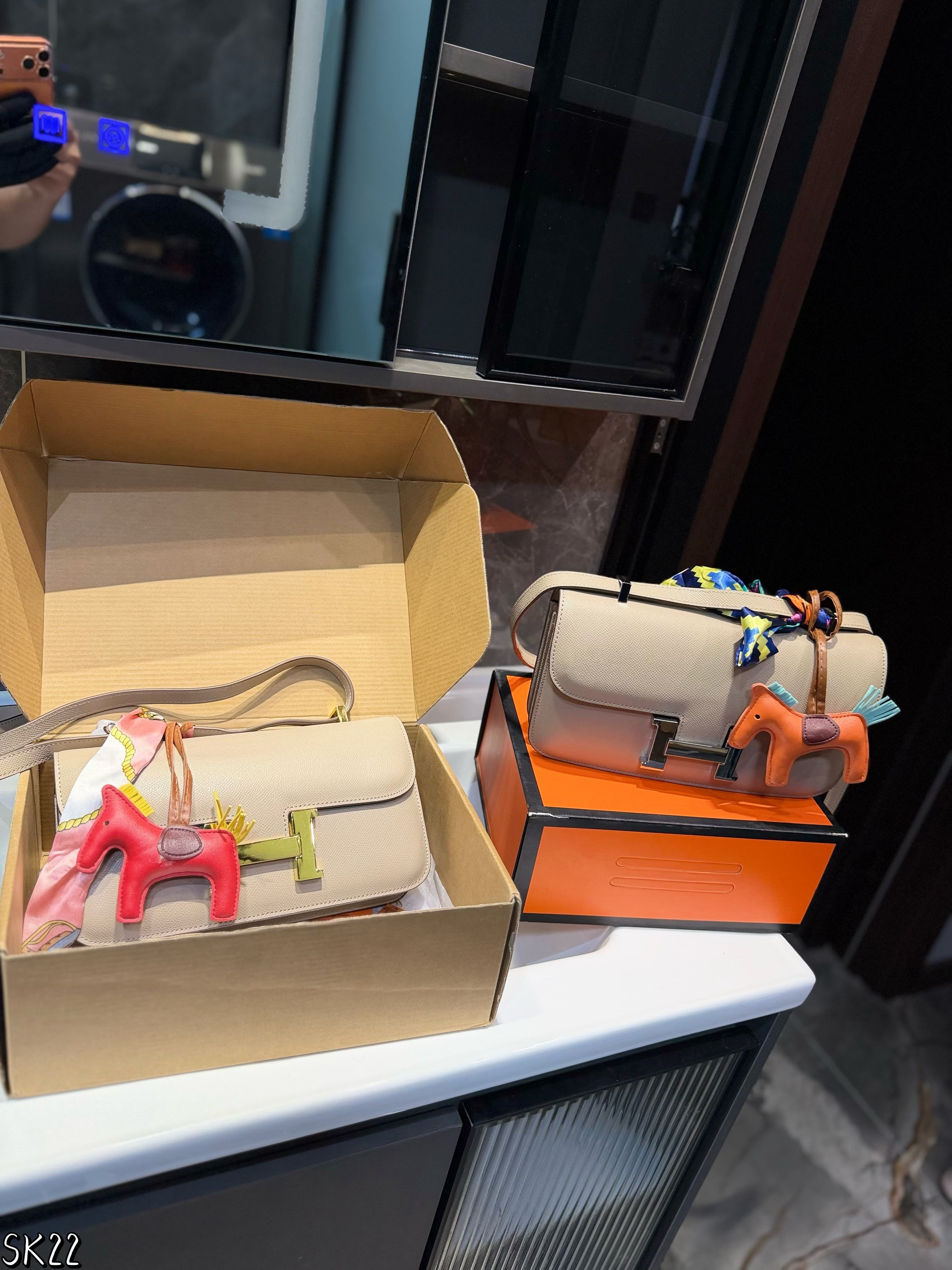 Hermes leather stewardess bag